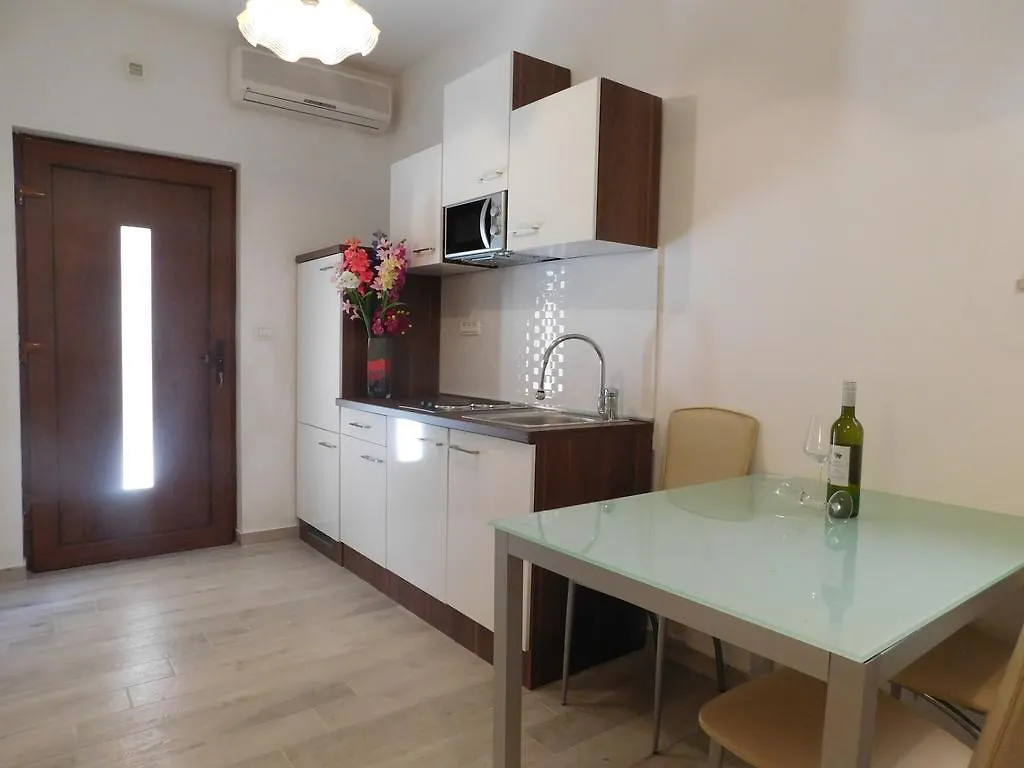 Apartments Asterix Pula